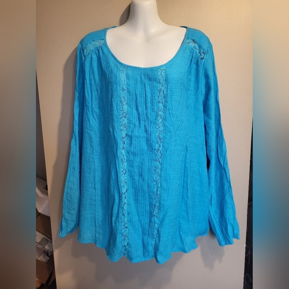 Northern Reflections  Turquoise Blouse with Lace Detailing, No Tag Would Say XL